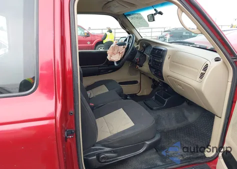 2004 Ford Ranger Xlt z USA, uszkodzony, nr VIN 1FTZR15E74PB54452